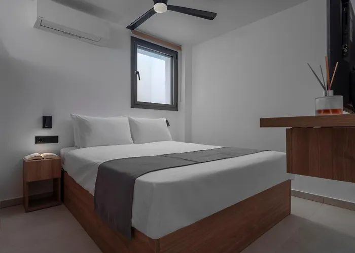 Blue Haven * 波利克罗诺